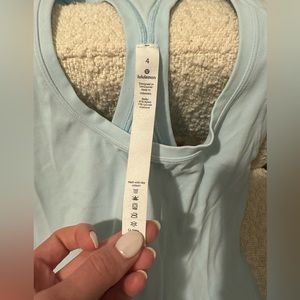 Lululemon tank